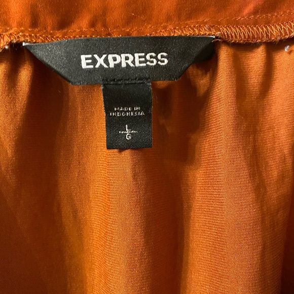 Express Satin button front top - Picture 2 of 4